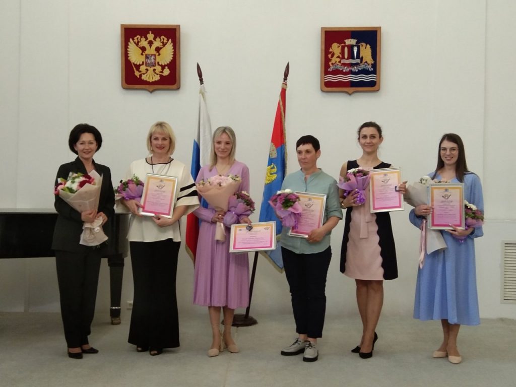 В городе Иваново состоялась церемония награждения лауреатов и победителей областного конкурса «Педагог года-2022»